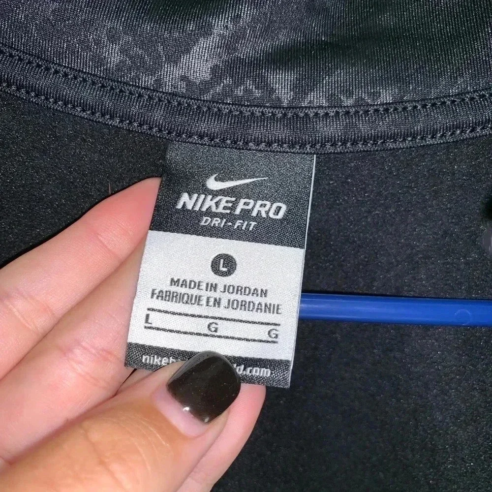 🔴Nike Zip Up 🌟